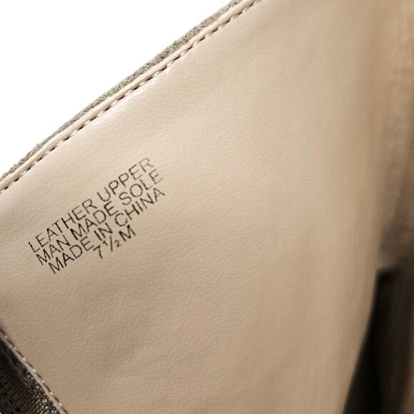 Ann Taylor 7.5 Brown Suede Ankle Boot Minimalist Boho Zip Up Low Heel Career - Picture 3 of 5